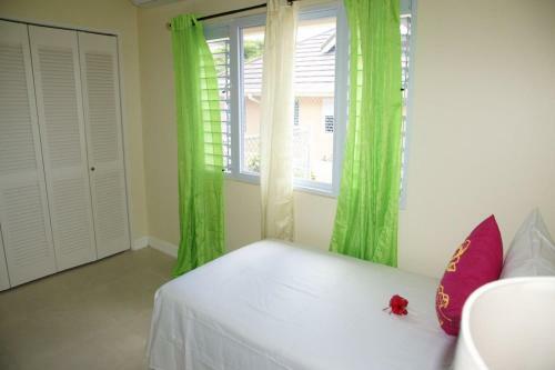 Villa Ocho Rios Under The Coolshade II