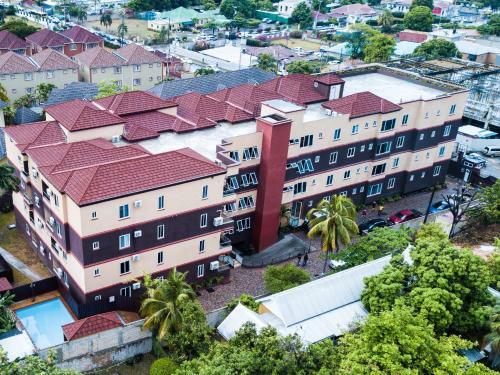 16 Fairway @ Hamptons Unit No3 - New Kingston Luxury Apartment