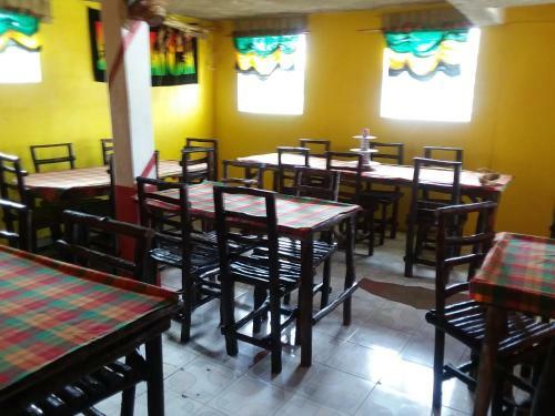Bed & Breakfast Nine Miles Cultural Hangouts And Tours