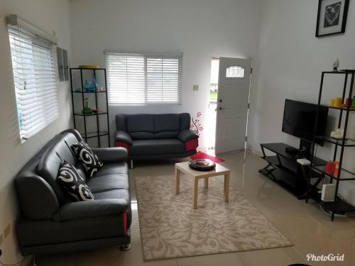 Apartamento Caymanas Estate 24/7 Security