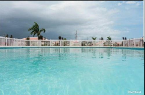 Apartamento Caymanas Estate 24/7 Security