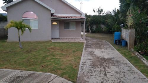 Apartamento Caymanas Estate 24/7 Security