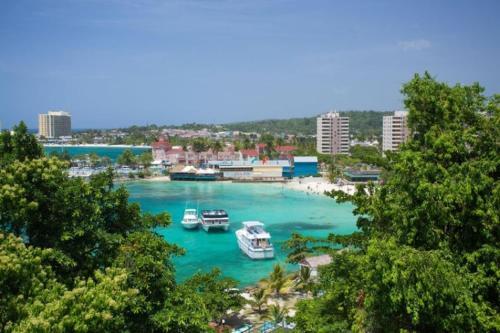 Seaview Condo