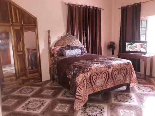 Hostal Albevel Fairview Complex