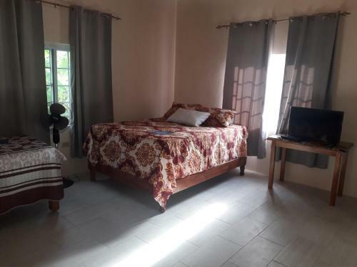 Hostal Albevel Fairview Complex