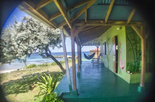 Hostal Go Natural Jamaica