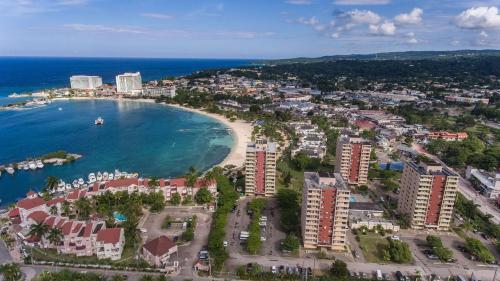 Apartamento Sunwind Ocean View Suite At Turtle Towers