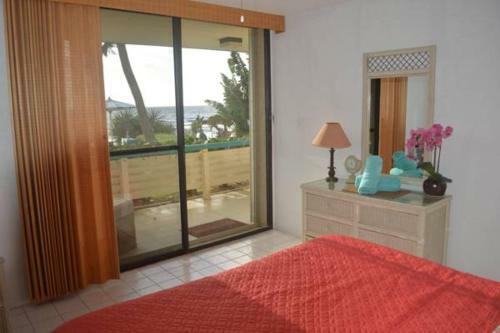 Apartamento Oceanfront Watergate Villas & Condos