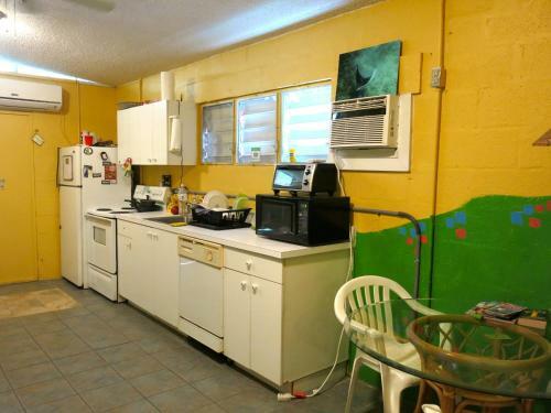 Tillett Hostel And Guesthouse
