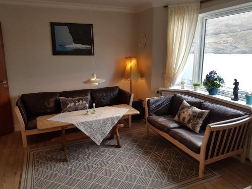 Hostal Budget Guesthouse Borgustova