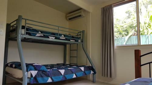 Muri Beach Escape