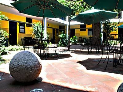 Hotel Y Hostel Allende