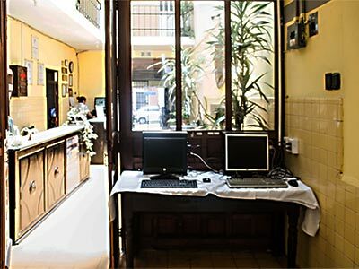 Hotel Y Hostel Allende