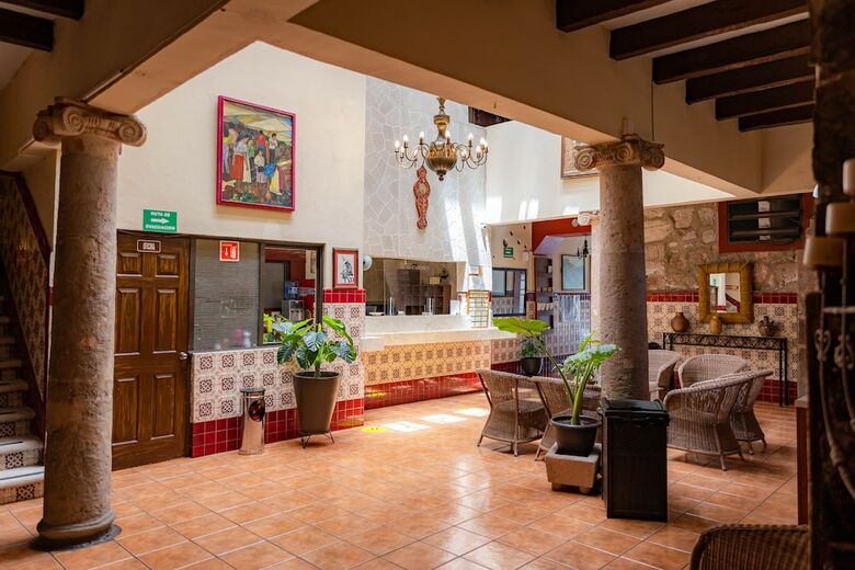 Hotel El Carmen