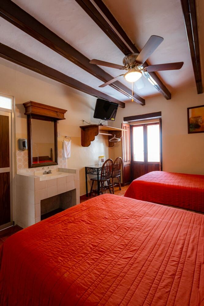 Hotel El Carmen