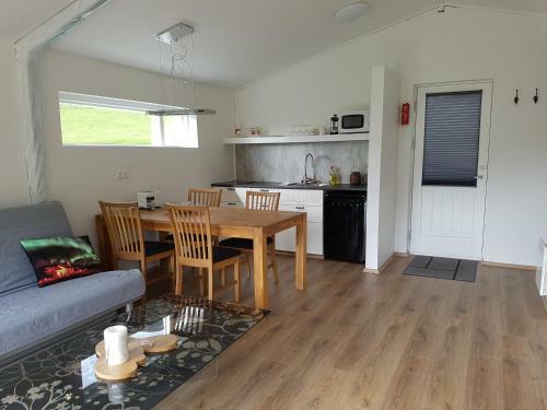 Agroturismo B�lsta�arhl�� - Cottage (studio)