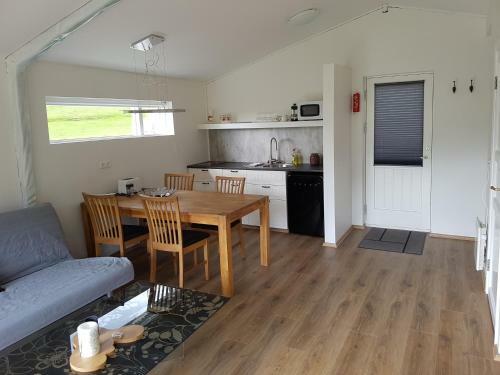 Agroturismo B�lsta�arhl�� - Cottage (studio)