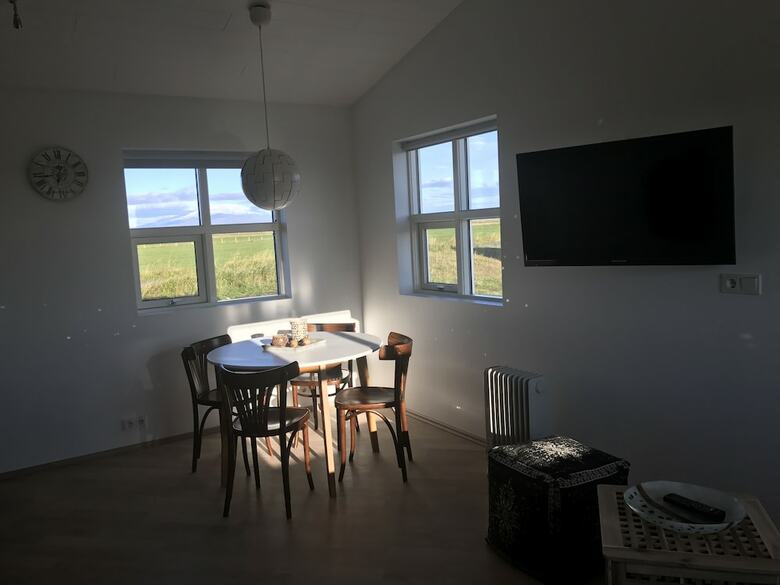 Hostal Lindart�n Guesthouse