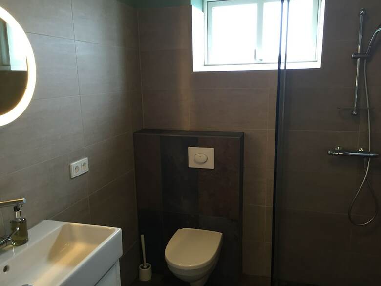 Hostal Lindart�n Guesthouse