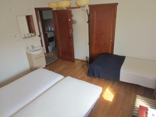 Hostal Nes Guesthouse