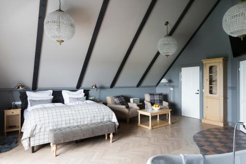 Sk�lakot Manor Hotel