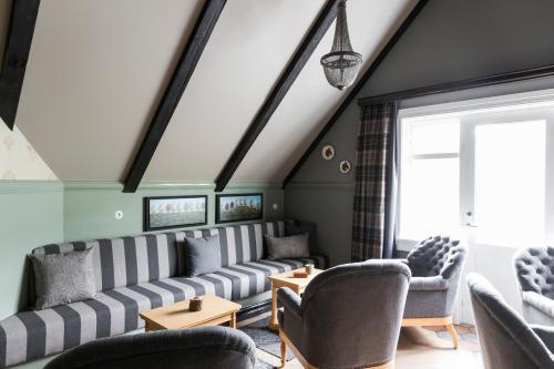 Sk�lakot Manor Hotel