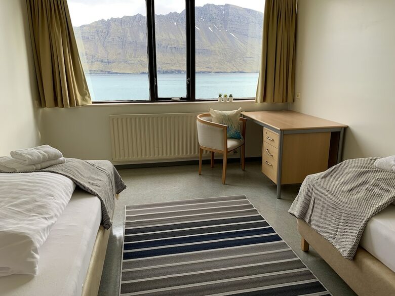 The Cliff Hotel