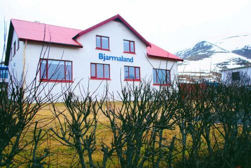 Hostal Guesthouse Bjarmaland