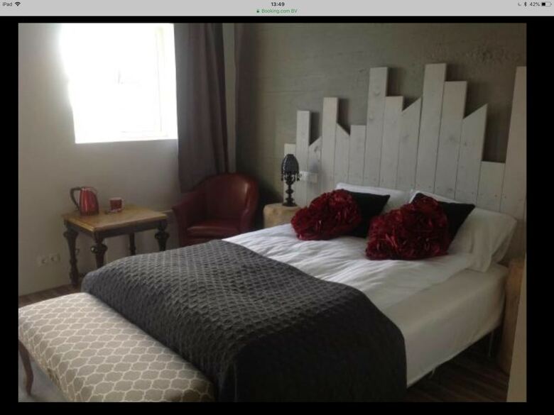 Hostal Guesthouse Vellir