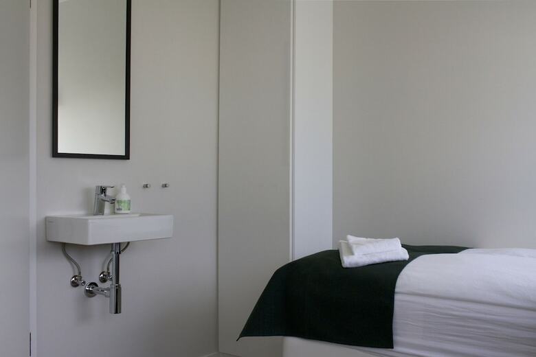 Hotel Graystone Guesthouse