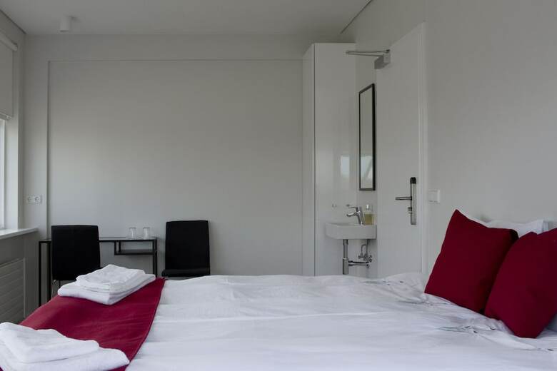 Hotel Graystone Guesthouse