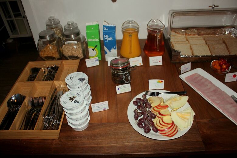 Flj�tsbakki Farm Hotel