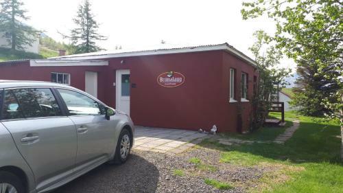 Br�nalaug Guesthouse - Holiday Home