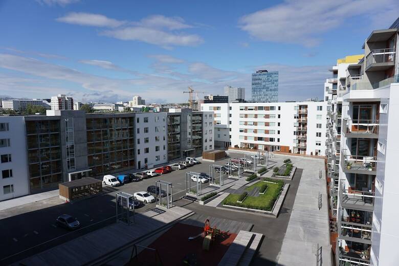 Nest Boutique Apartment Swan
