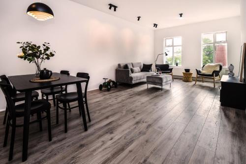Greenkey Apartment - F8