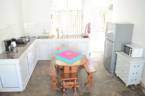 Hostal Chambre Privative � 50m Du Lagon