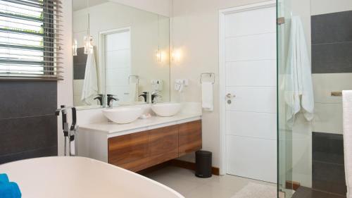 Apartamentos Leora Beachfront By Horizon Holidays