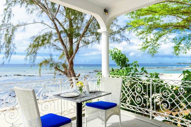 Voile Bleue Boutique Hotel