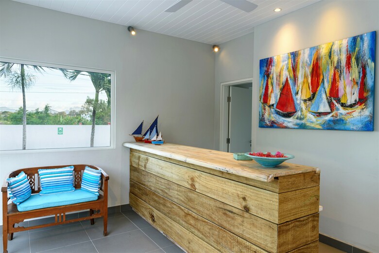 Voile Bleue Boutique Hotel