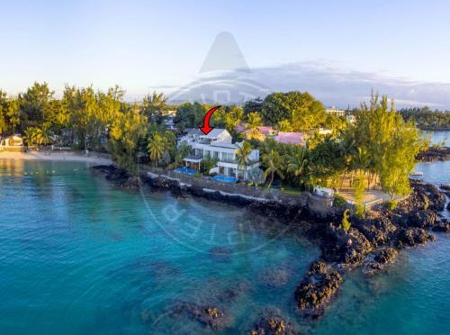 Villa Elegance At Island's Edge