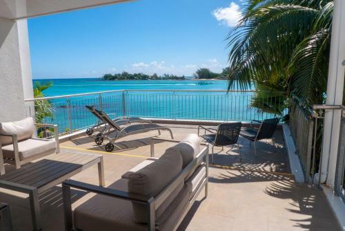 Villa Elegance At Island's Edge
