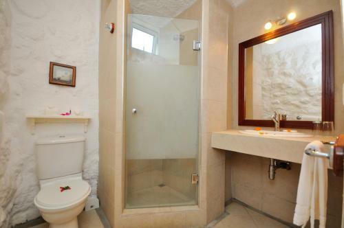 Hotel Casuarina Resort And Spa