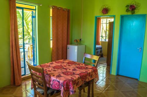 Hostal Merlin Guest House