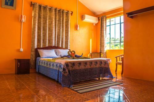 Hostal Merlin Guest House