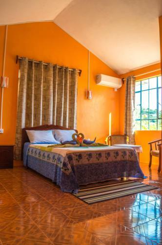 Hostal Merlin Guest House