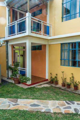 Hostal Merlin Guest House