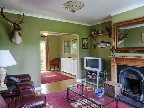 8 Latheanmor Court
