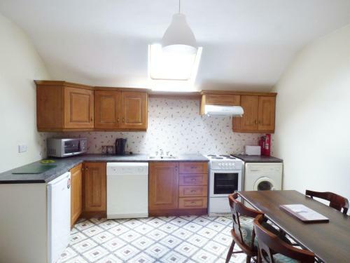 Kiltartan House 2b, Ballina