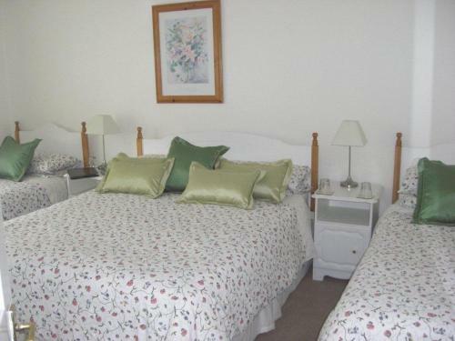 Lorcan Lodge Bed And Breakfast