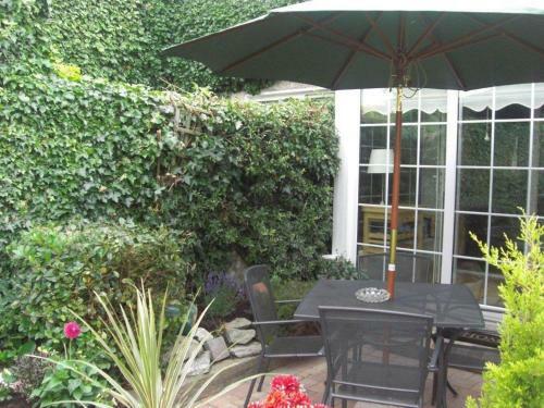 Lorcan Lodge Bed And Breakfast